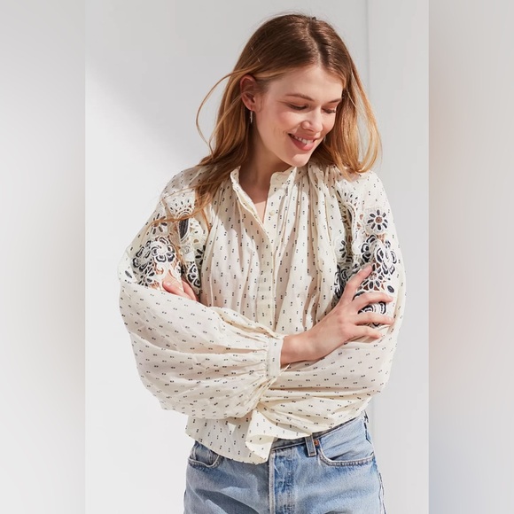 Urban Outfitters UO Clip-Dot Lace Blouse - Picture 6 of 9